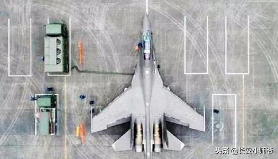 我军歼16大阵容现身曝光一独特战术 美军F15