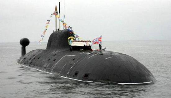 俄军潜艇