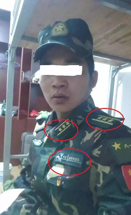 领章和肩章同时在迷彩服上出现,且年龄气质明显和上校军衔不搭边的