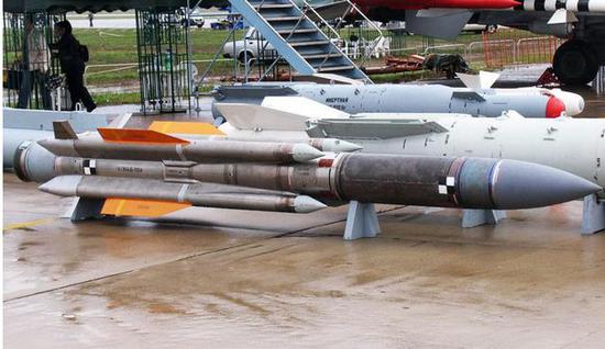 俄罗斯棱堡反舰导弹图片