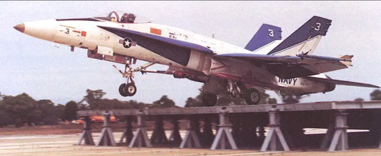 印度航母用美舰载机有多难？必须大改还可能被