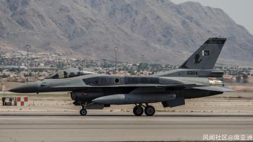 印巴空中力量对比:印度优势明显 巴铁急需增产