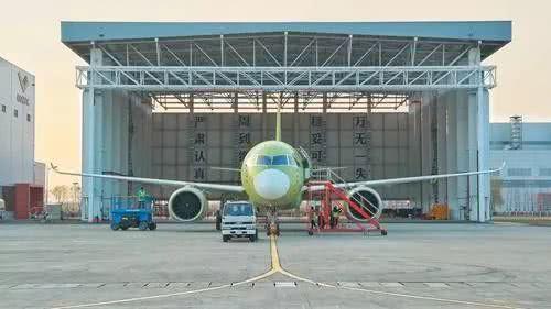 外媒评第6架C919大飞机首飞：将与空客波音三足鼎