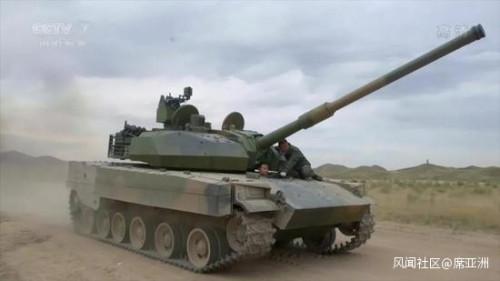 我军15坦克高原演练展示新型穿甲弹可击穿印度T90_手机新浪网