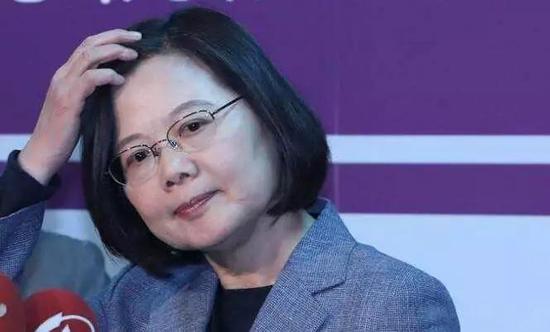 叫嚣不排除开战口出狂言的蔡英文真不怕打仗吗 解放军 台湾 武统 新浪军事 新浪网 叫嚣不排除开战口出狂言的蔡英文真不怕打仗吗 解放军 台湾 武统 新浪军事 新浪网