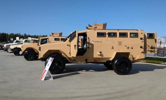 图为叙利亚政府军缴获的"panthera f9"装甲车,该车由土耳其设计并生产