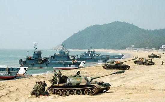 我军小型登陆艇最早下饺子仅一型就连造了300艘