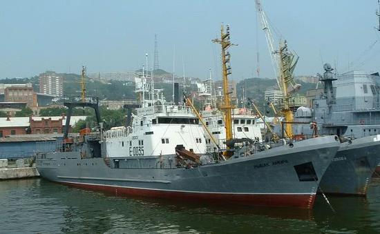 这艘船实际上是苏联60年代设计的老式渔船