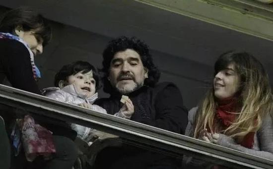 马拉多纳：我讨厌来自美国的一切 用全部力量讨