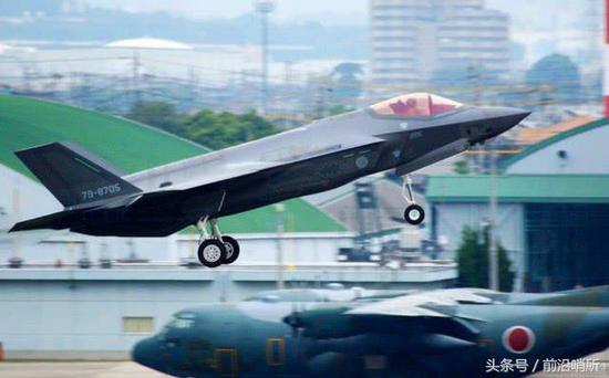 日本空自装备的F-35A战机