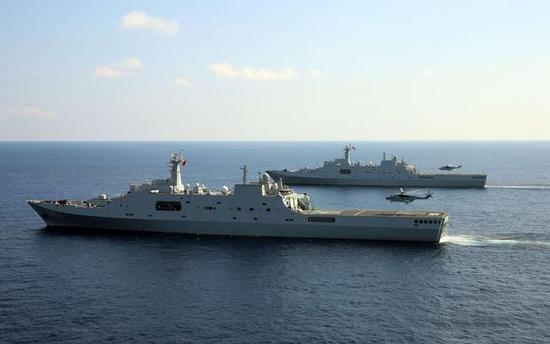 我4万吨两栖巨舰开建堪比国产航母 能带30架舰载机|中国海军|国产航母