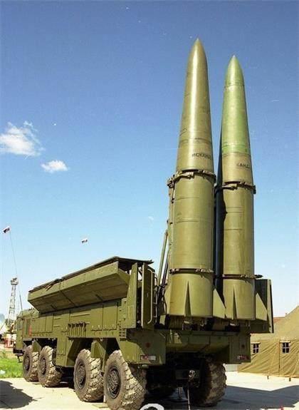 中国m20短程导弹终于成功出口性能堪比俄伊斯坎德尔