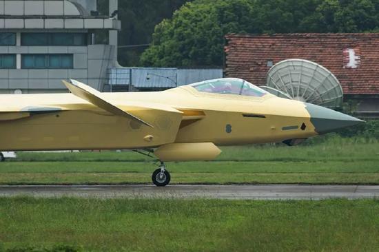 央视曝歼20b2019开通第4条生产线量产 用于测试涡扇-15