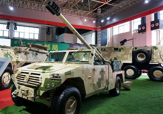 2016年珠海航展公开国产120毫米高机动迫榴炮