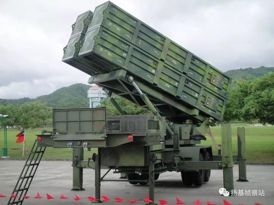 天弓-1导弹四联装发射架,外形也类似"爱国者"