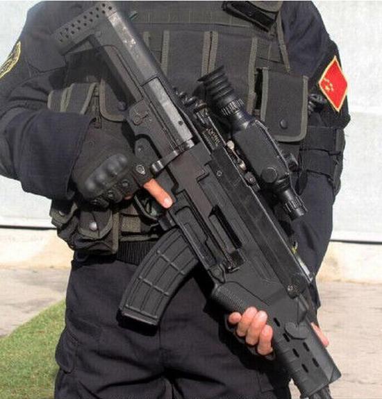 美军20年前重金研发单兵装备 一直没收获中国已经装备