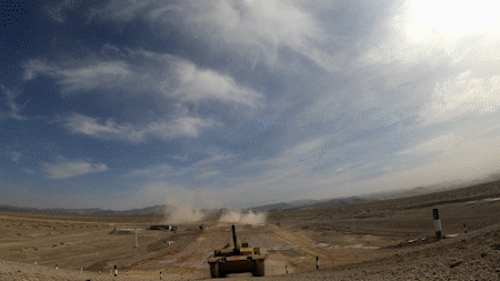 78集团军96B坦克亮相 或参加今年坦克两项大赛(图