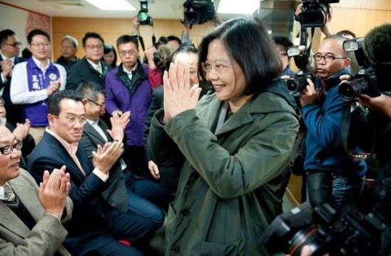 起底台湾绿营网军：都是集体出征 只会用侮辱性