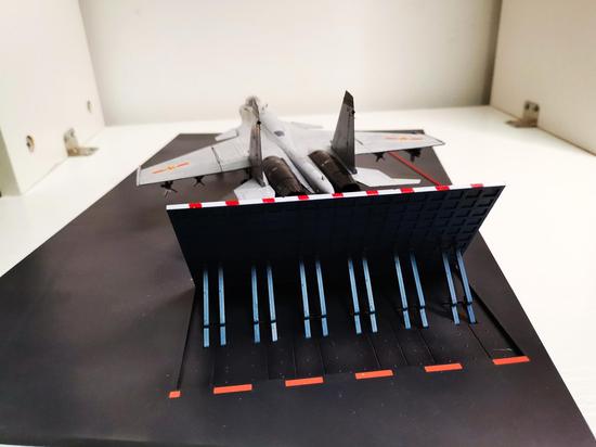 甲板及挡焰板细节