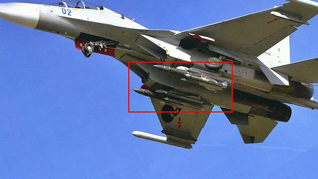 我海航苏30战机罕见挂载kh31导弹训练