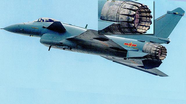 我军歼10战机矢量推力发动机亮相