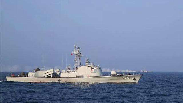 南海舰队037ii导弹艇勤练实战不放松