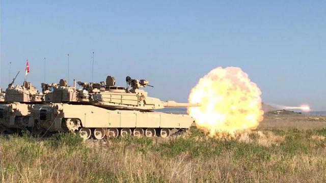 打得穿99a吗?美军最新m1a2c坦克首次实弹射击训练