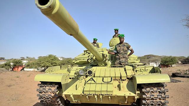 非洲版少女与战车 乌干达陆军t-55amv坦克全女子车组