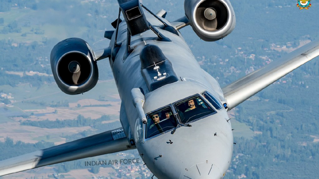 空中实拍 印度空军"天空之眼"预警机
