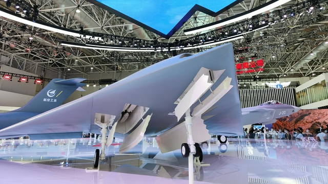 珠海航展坦克靶车对标美印vt4 vt5携手亮相珠海航展国产大涵道比涡扇