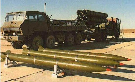 了更高的要求,这一背影之下,中国开始加大了对远程火箭炮技术的研究