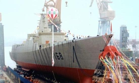 深度:中国海军168舰迎来终极大改 舰身新增两个舱门|中国海军|驱逐舰|168舰_新浪军事_新浪网