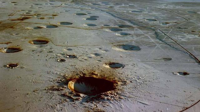 原子弹爆炸威力究竟有多大?看看这些巨坑你就有答案