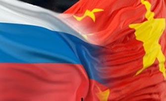 资料图：中俄国旗