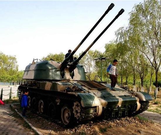 80式57毫米自行高炮