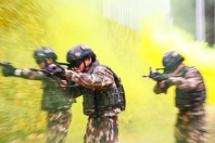 直击武警毕节支队春季练兵场