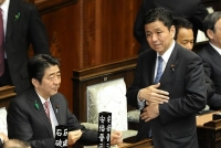 安倍弟弟提交辞呈,“病况急转直下”