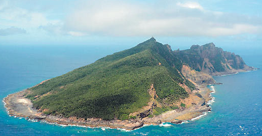 中国海警舰艇编队8月17日在我钓鱼岛领海巡航