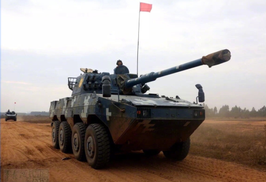 陆战队装备的ztl-11轮式装甲突击车.