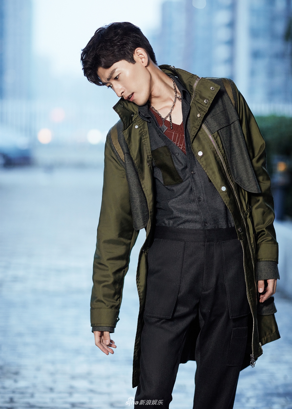 张翰曝光硬朗大片 蜕变熟男转型获赞