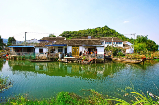 东钱湖下水村处五山三溪相汇之处为五山三溪的宝地