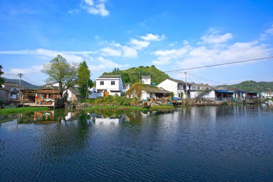 东钱湖下水村处五山三溪相汇之处为五山三溪的宝地