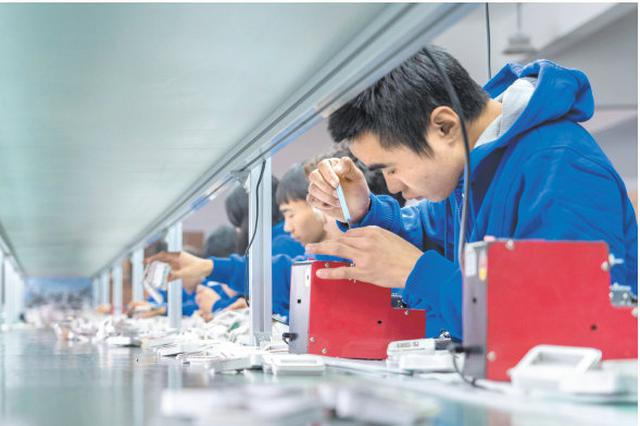 宁海工业园区赶制出口订单 12条生产线满负荷运转