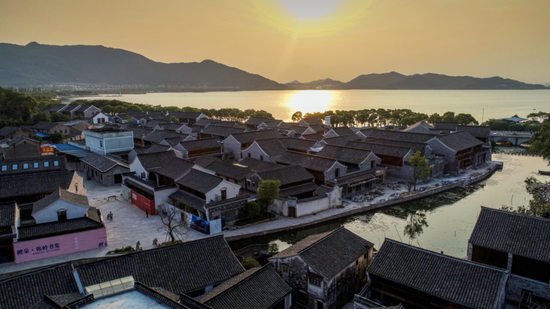 宁波东钱湖开启秋季浪漫之旅 东南近郊城市"后花园"