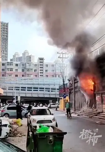 习近平同巴西联邦共和国总统举行会谈 两国元首一致同意推动中巴全面战略伙伴关系取得新的更大发展