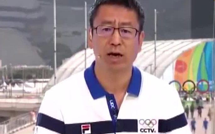 央视主持人白岩松