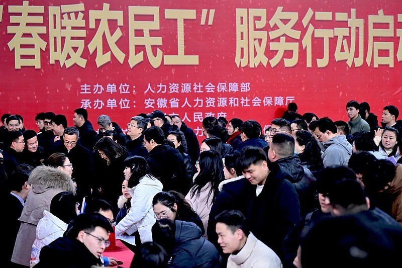 新闻1+1丨“春暖”农民工，保障在行动