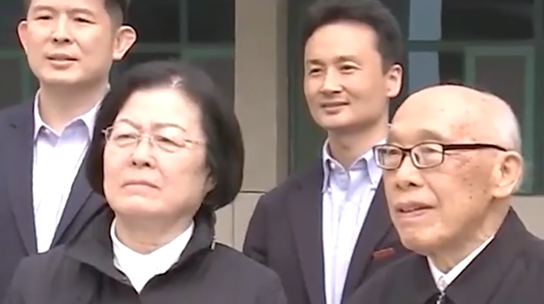 拾光纪·“人民教师无上光荣”,总书记和教育工作者在一起