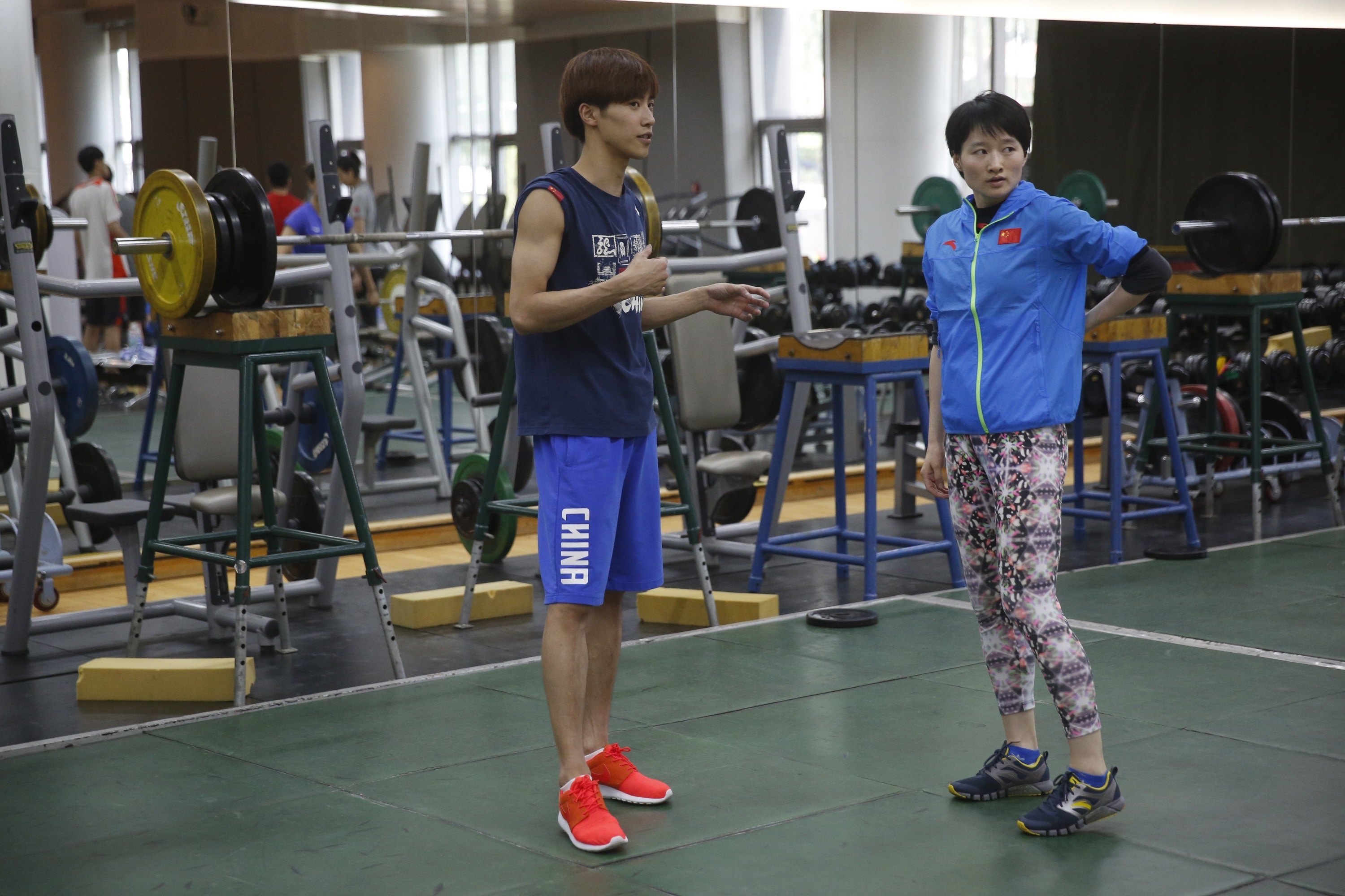 金牌影子里的人