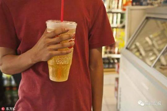 男子每天喝6瓶饮料一周瘦20斤 医生:再喝要出人命